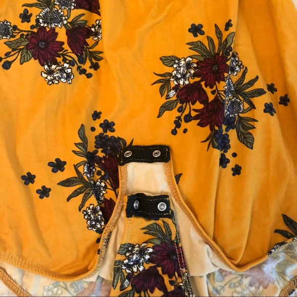 Off the shoulder mustard bodysuit - Picture 4 of 4